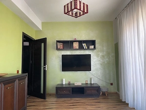 inchiriez 2 camere