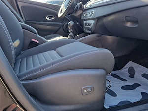 Renault Megane 1.2 TCe 115 CP 2014 Limited,RAR EFECTUAT,Facelift,Navi,Touch,Bluetooth,PDC,Jante 16.  - imagine 15