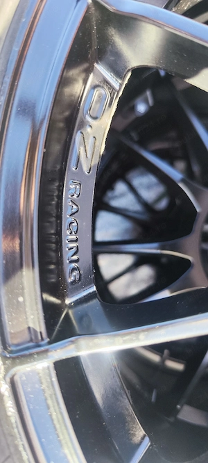 Jante OZ Racing Ultraleggera R18 - imagine 6