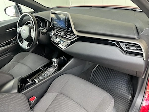 Toyota C-HR Hibrid 1.8 Benzina 122 CP An 2019 - imagine 18