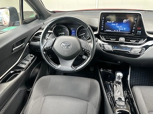 Toyota C-HR Hibrid 1.8 Benzina 122 CP An 2019 - imagine 14