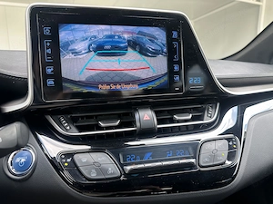 Toyota C-HR Hibrid 1.8 Benzina 122 CP An 2019 - imagine 19