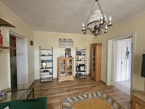 Apartament 3 camere et. 2 4 Craiovei 