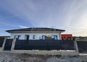 Casa eficienta energetic, noua, cu pod mansardabil generos - imagine 8