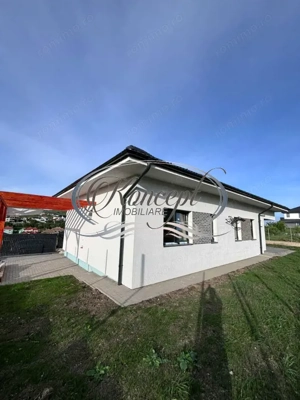 Casa eficienta energetic, noua, cu pod mansardabil generos - imagine 4