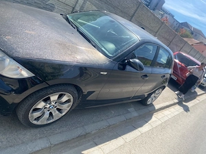 BMW seria 1 2006 vand sau schimb  - imagine 3