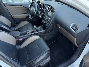 Citroen DS4 2.0 HDi 163 CP 2011 Putere, confort și consum excelent - imagine 9