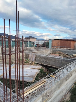 Vând casă în fază de construcție  - imagine 3