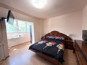 Apartament 3 camere, decomandat, 72mp utili, etaj 2, zona Sagului  - imagine 4