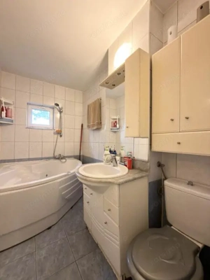 Apartament 3 camere, decomandat, 72mp utili, etaj 2, zona Sagului  - imagine 12