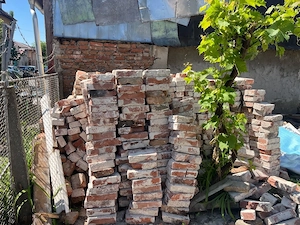 se vinde caramida de presa 