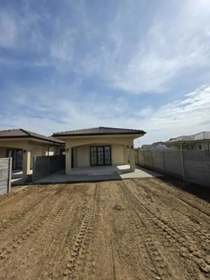 Calea Urseni- 3 camere- 375 mp teren- terasa - imagine 2