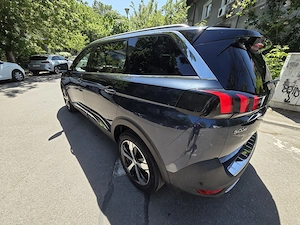 Peugeot 5008 Blue HDI 180CP EAT8 GT  - imagine 2