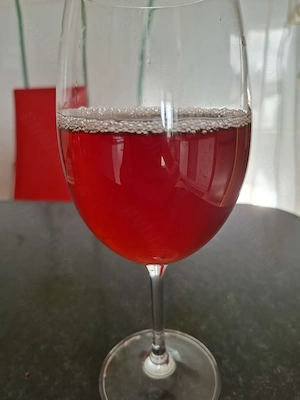 Vin roze natural, de tara.