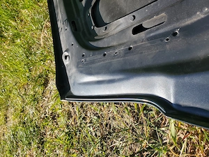 Vând capota motor pentru Vw Caddy 2004-2010 compatibila și pentru Touran. - imagine 3