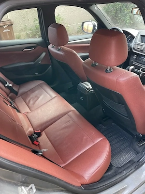 BMW X1 xDrive Aut. M Sport, 204 CP, roți vară iarnă, proprietar - imagine 8