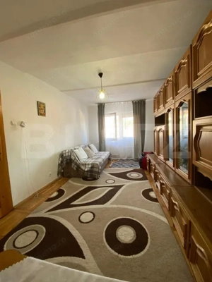 Descriere apartament – 3 camere, zonă centrală, orientare dublă