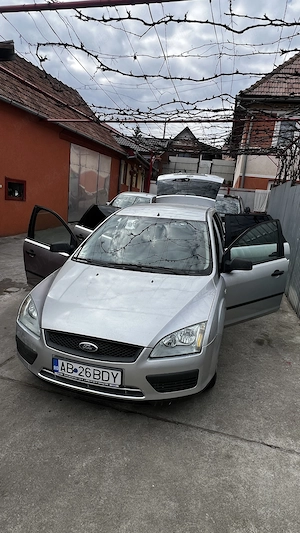 Vând Ford Focus 