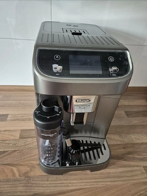 Delonghi Magnifica Plus Ecam 320.70TB