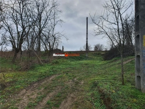Teren de vanzare