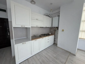 Spațiu de închiriat – clădire modernă, central, etaj 3 cu lift, terasă - imagine 6
