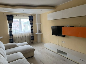 Apartament 3 Camere Decomandat, Confort 1, et. 3 5, loc parcare, bloc tip vila, Racadau, chirie 