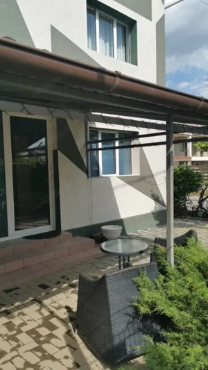 Apartament în vilă Prelungirea Craiovei, curte, terasă - imagine 4