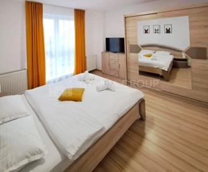 Apartament decomandat 2 camere, parcare, zona Coresi - imagine 2