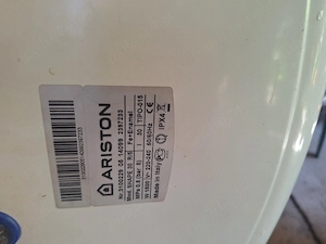 vind boiler electric Ariston 30 litri 300 roni 