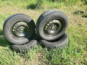 Vând set 4 roți de vară 195/65 R15 V in stare foarte bună . - imagine 3