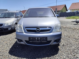 Opel Meriva. Cutie viteze automată. Motor 1,6 Benzină. Recent importată.
