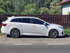 Vand Toyota Avensis - imagine 2
