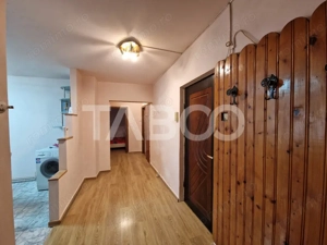 Apartament decomandat 3 camere 74 mpu 2 balcoane lift Terezian Sibiu - imagine 6