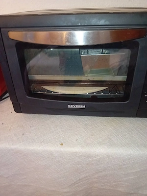 Vând cuptor electric ș2 storcătoarw de fructe 