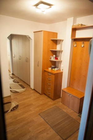 Inchiriez pe o perioada de minim 1an, apartament 3 camere in CANTA