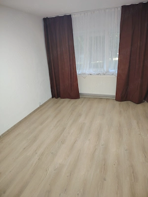 Apartament 3 camere decomandat - imagine 2
