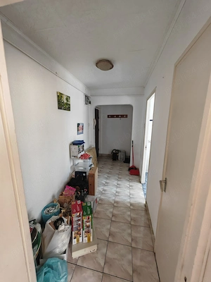 Vand apartament 2 camere - imagine 3