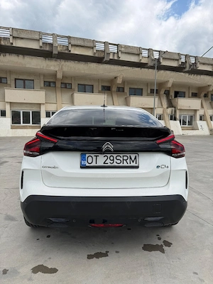 Citroen C4 E Shine 100kw 136At - imagine 3