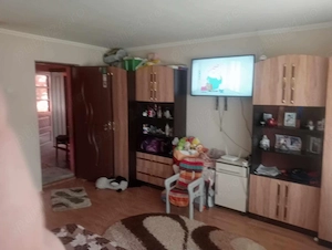 Casa de vanzare cu gradina  - imagine 5