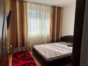 Închiriez apartament - imagine 2