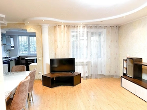 Inchiriez in regim hotelier Ap 3 camere Central