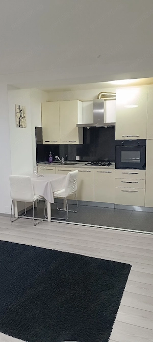 Închiriez apartament 2 camere open space zina Ford+ Loc de parcare