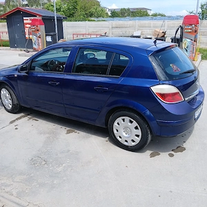 Opel Astra H 1.7 CTDI - imagine 4
