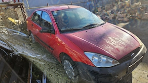 Dezmebrez Ford Focus I limuzina 1.4 benzina - imagine 3