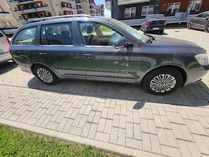 Skoda Octavia  - imagine 3