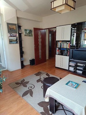 Apartament et 1 2 camere 