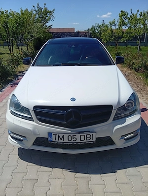Mercedes Coupe C Class  220  an 2012 - imagine 3