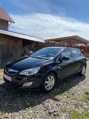 Opel astra J 1.4 benzina  2010 161000 - imagine 5
