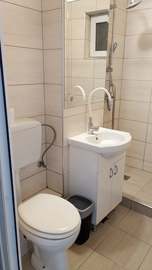 Închiriez apartament cu 2 camere  - imagine 8
