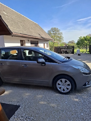 Peugeot 5008 - imagine 3